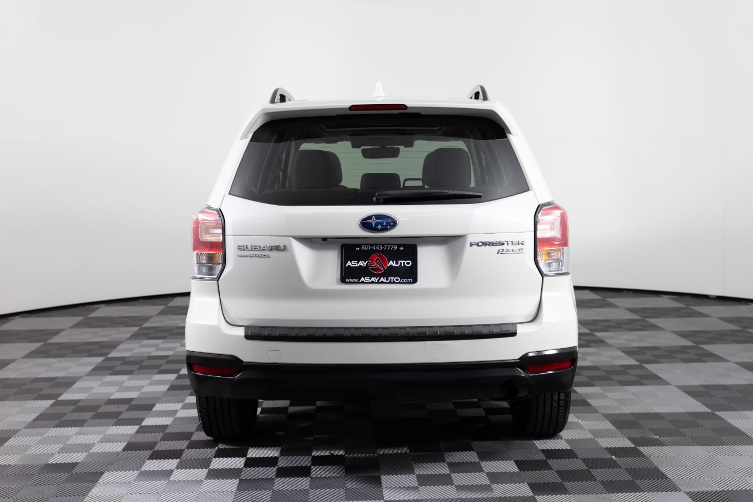 Used 2017 Subaru Forester 2.5i Premium AWD/4WD image 6