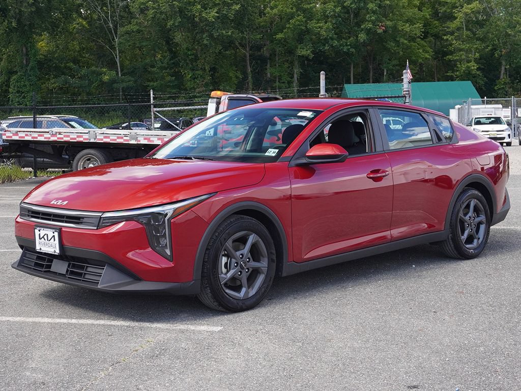 Certified 2025 Kia K4 FWD image 6