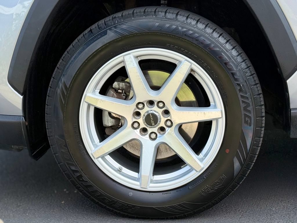 Used 2019 Toyota RAV4 LE w/ All Weather Liner Package AWD/4WD image 9