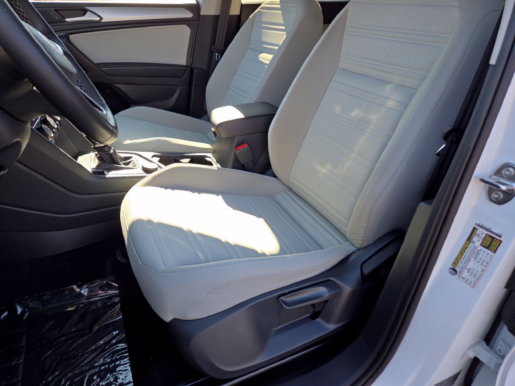 Used 2024 Volkswagen Tiguan S AWD/4WD image 33