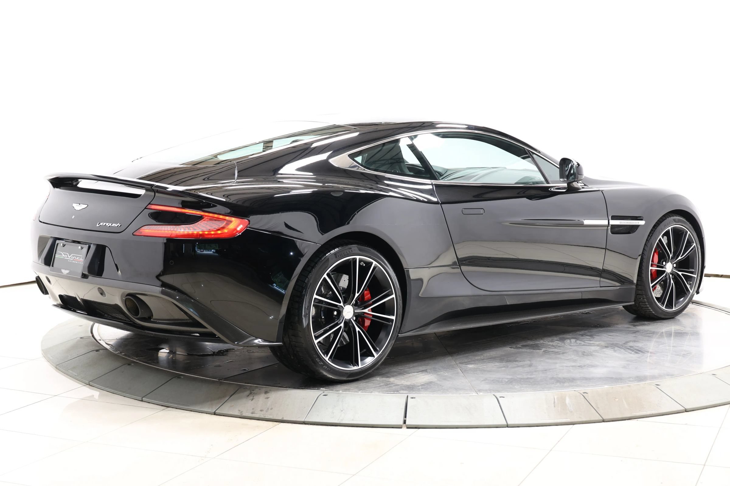 Used 2014 Aston Martin Vanquish Coupe RWD image 4