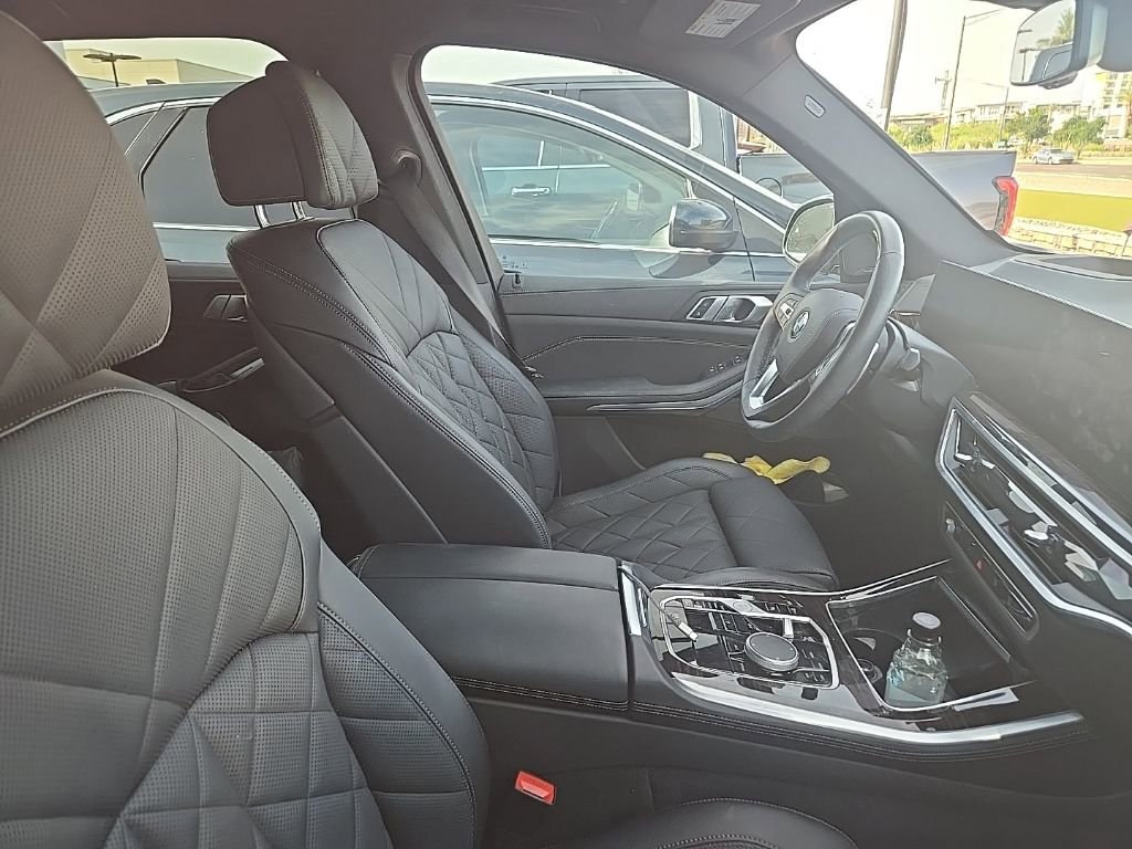 Certified 2024 BMW X5 xDrive40i w/ Premium Package image 8