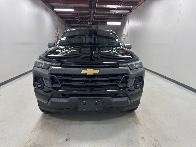Certified 2024 Chevrolet Colorado LT w/ LT Convenience Package III AWD/4WD image 2