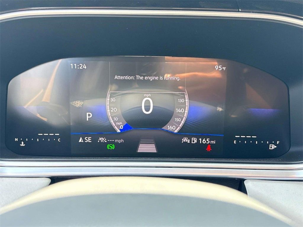 New 2025 Volkswagen Taos SE image 16