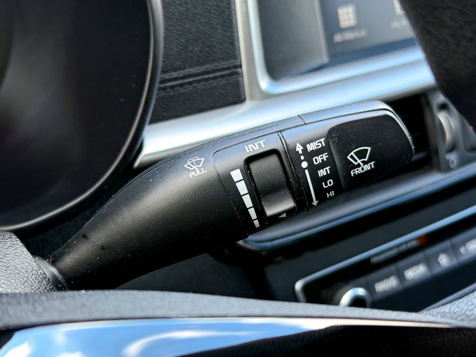 Certified 2020 Kia Optima LX FWD image 29