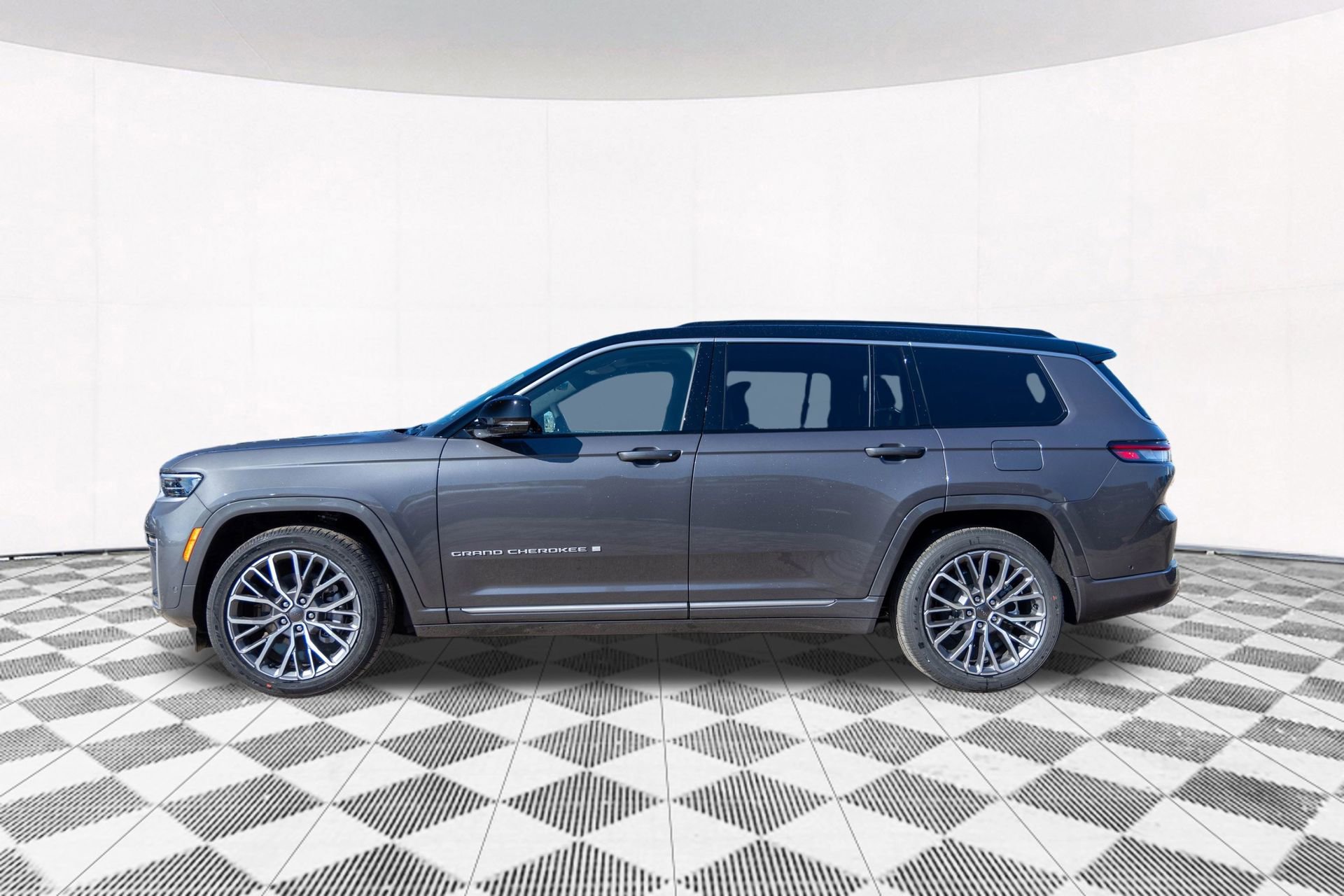 New 2026 Jeep Grand Cherokee L Summit w/ Advanced Protech Group IV image 9