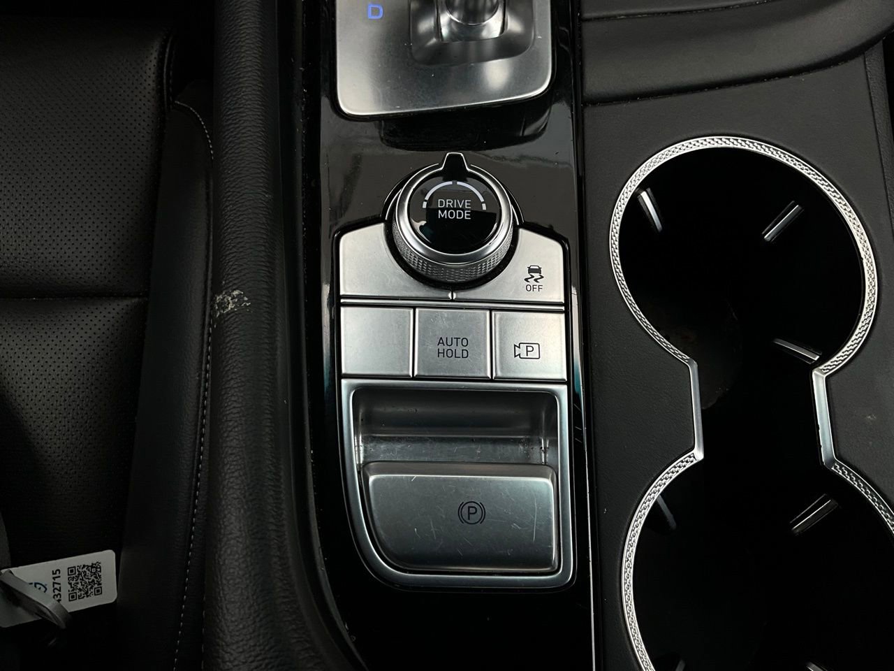 Used 2025 Genesis G70 2.5T image 22