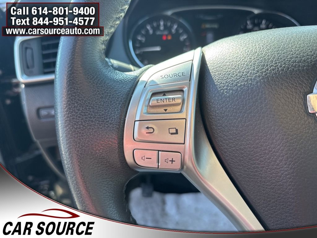 Used 2015 Nissan Rogue SL image 18