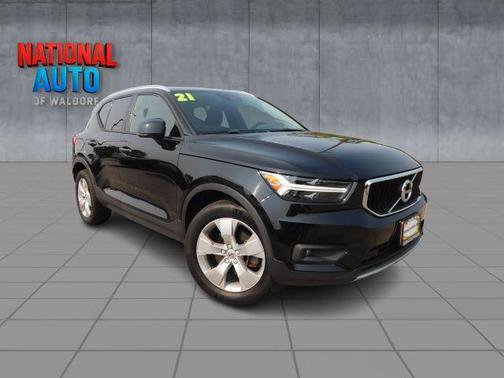 Used 2021 Volvo XC40 T4 Momentum