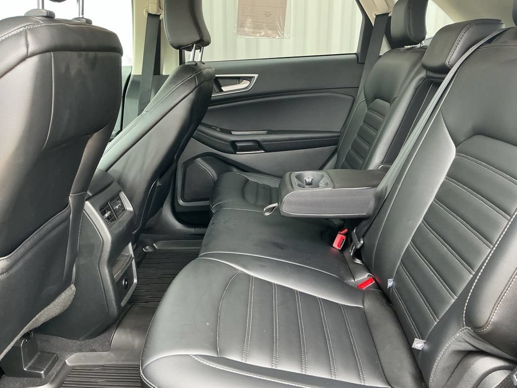 Used 2024 Ford Edge SEL AWD/4WD image 17