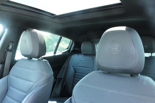 Used 2025 Alfa Romeo Tonale w/ Premium Package AWD/4WD image 14