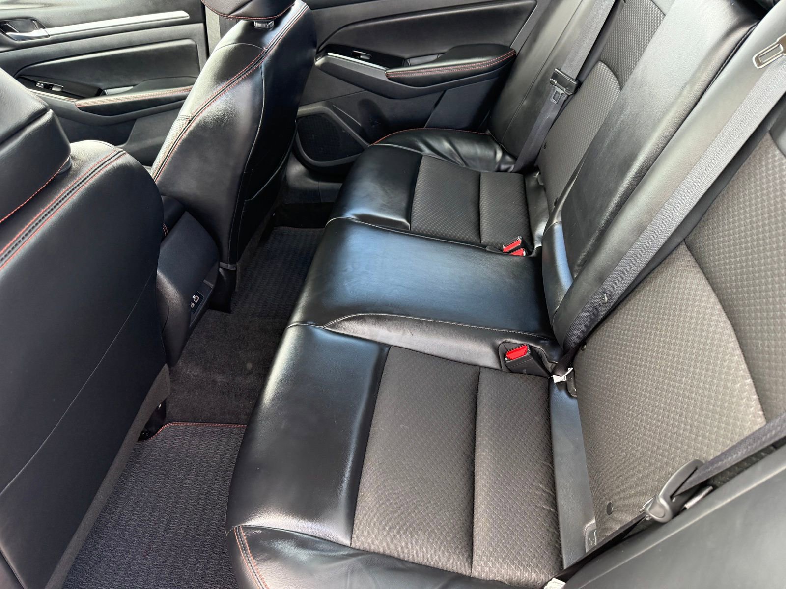 Used 2024 Nissan Altima 2.5 SR image 17