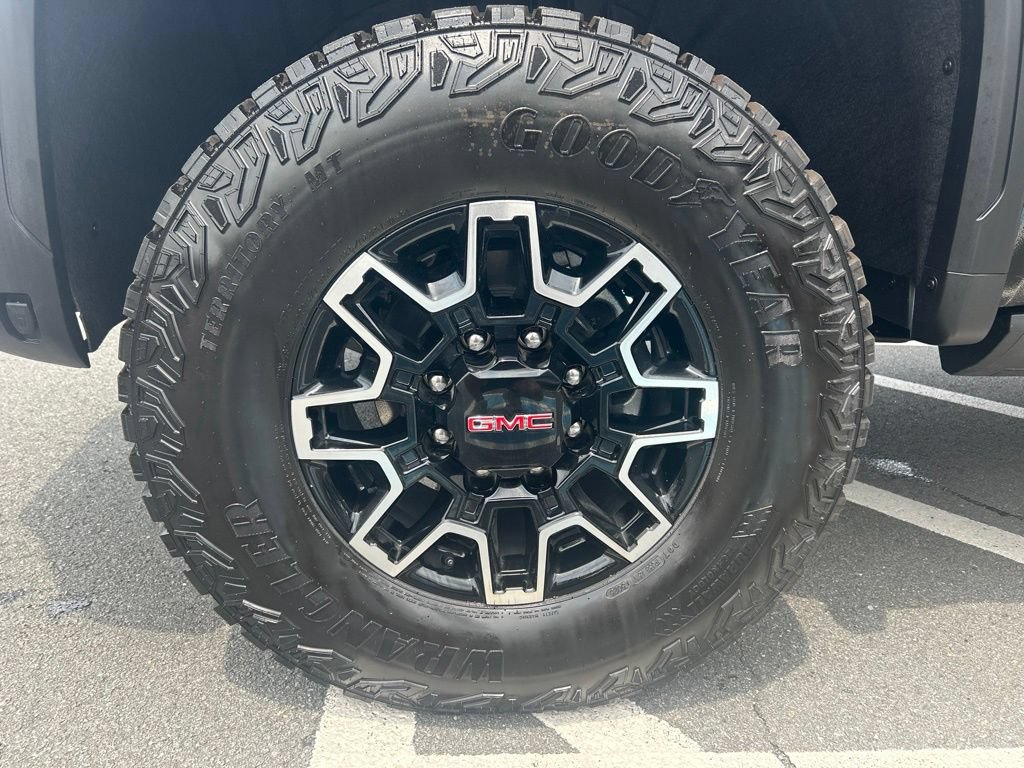 New 2026 GMC Sierra 2500 AT4X AWD/4WD image 9