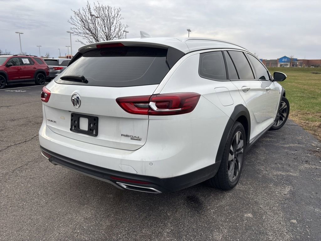 Used 2018 Buick Regal Essence w/ Driver Confidence Package #1 image 12