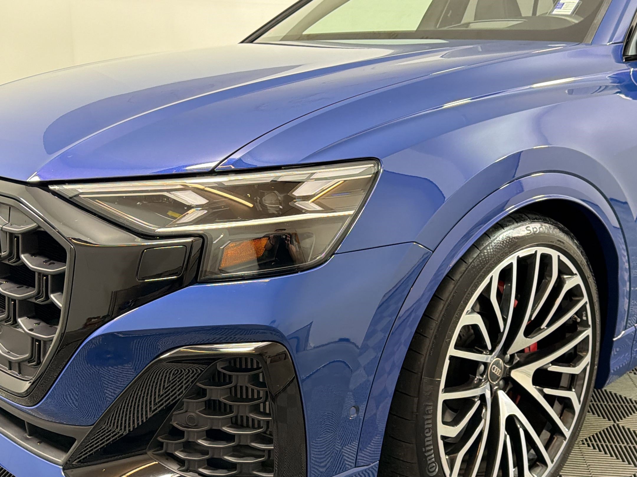 Certified 2025 Audi SQ8 Prestige image 9
