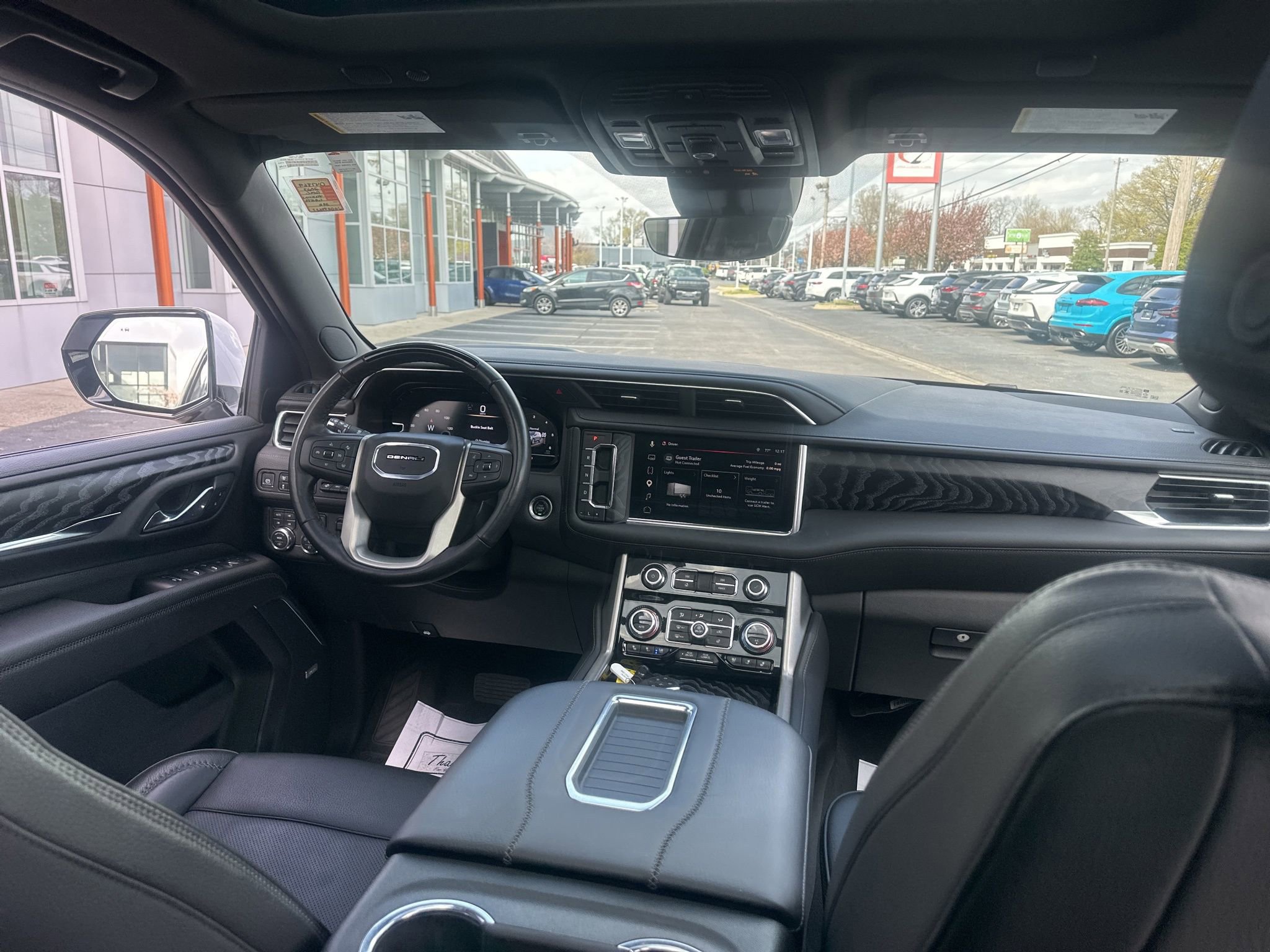 Used 2023 GMC Yukon XL Denali w/ Advanced Technology Package image 15