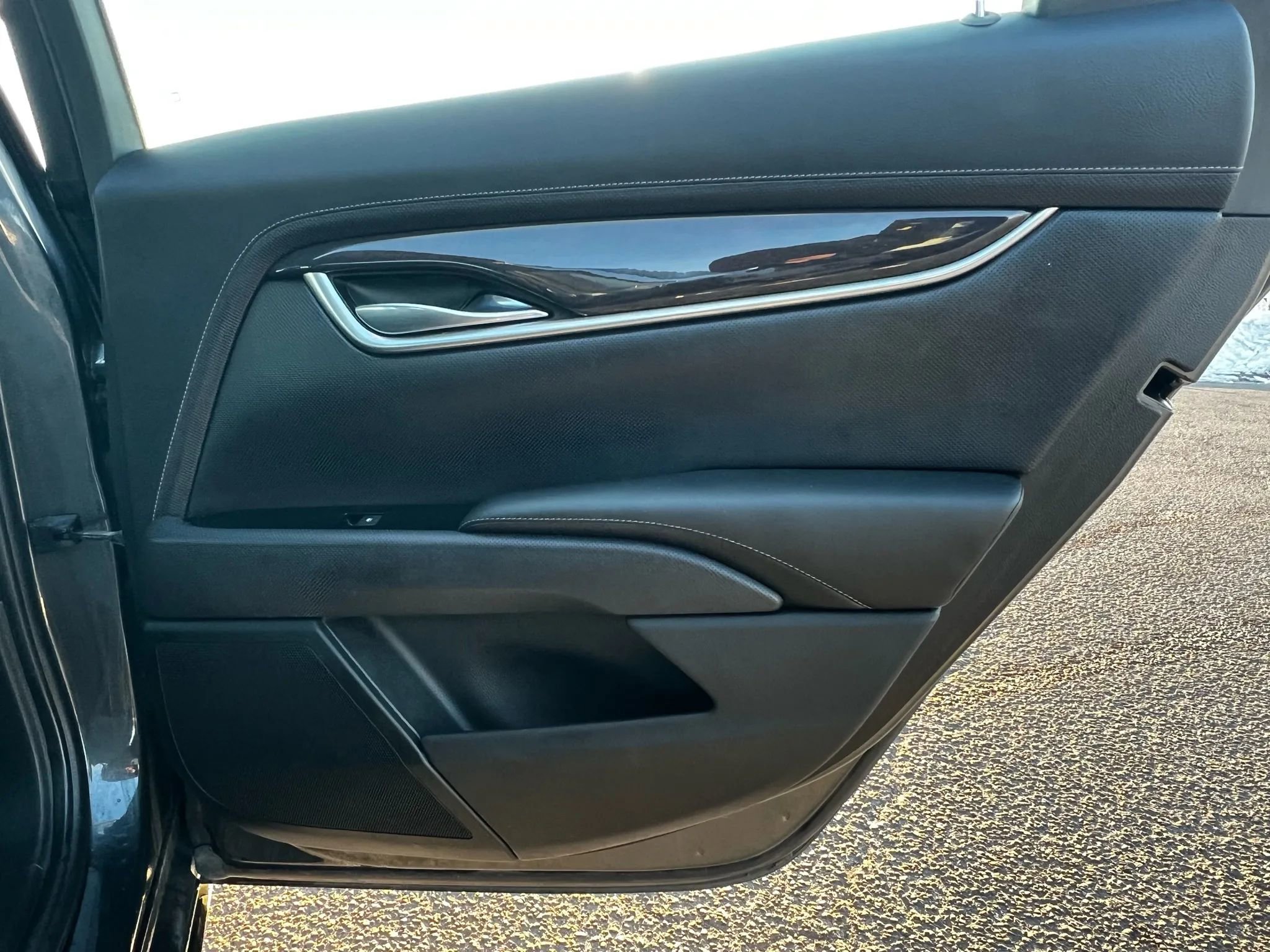 Used 2017 Cadillac XTS Luxury w/ Driver Awareness Package image 21