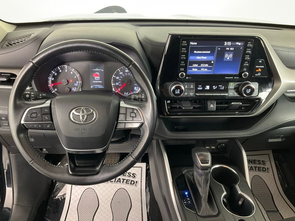 Used 2021 Toyota Highlander LE image 14