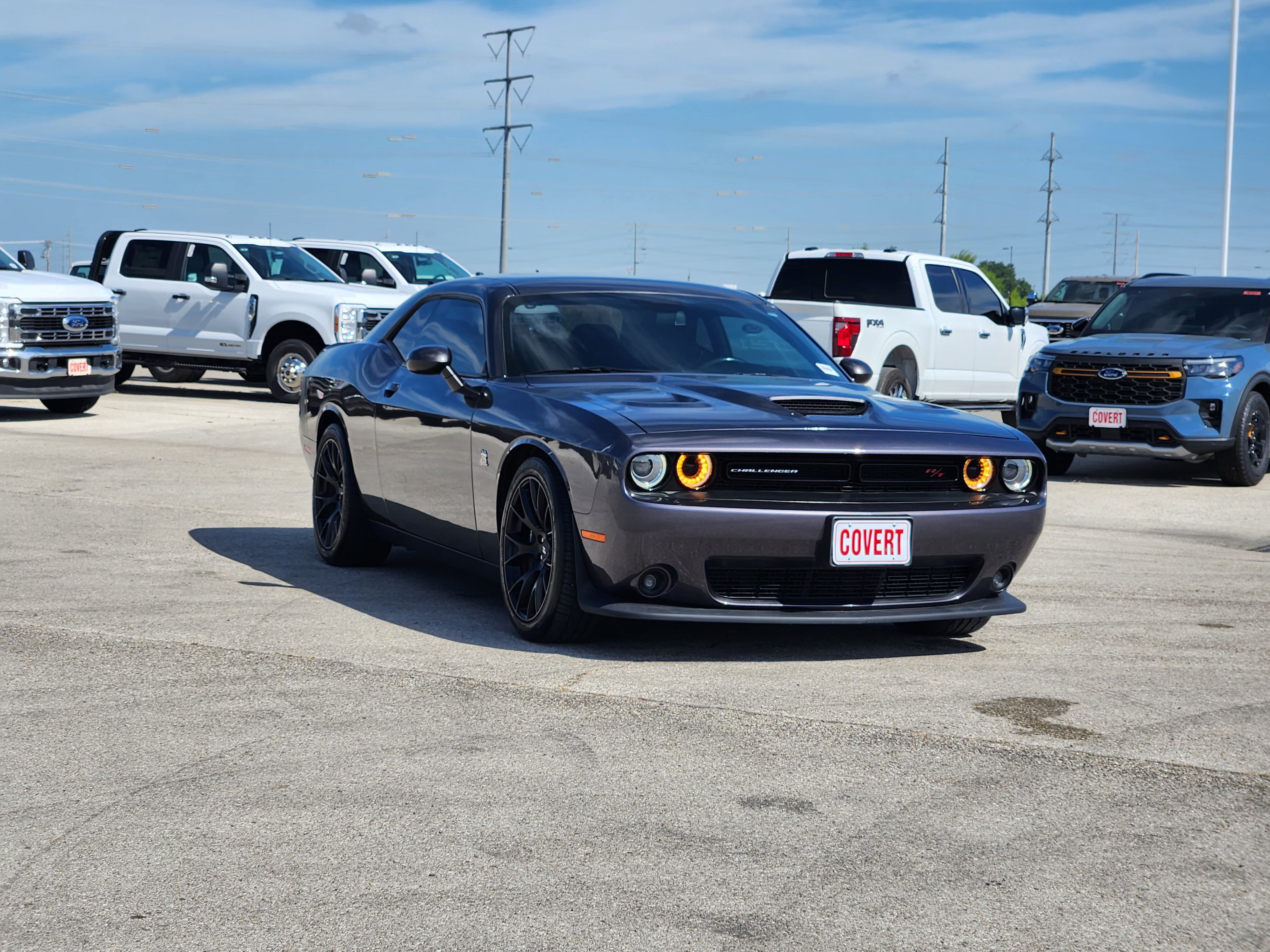 Used 2017 Dodge Challenger R/T Scat Pack w/ Dynamics Package RWD image 3