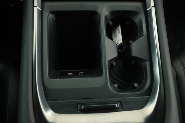 Used 2025 Nissan Armada PRO-4X image 19