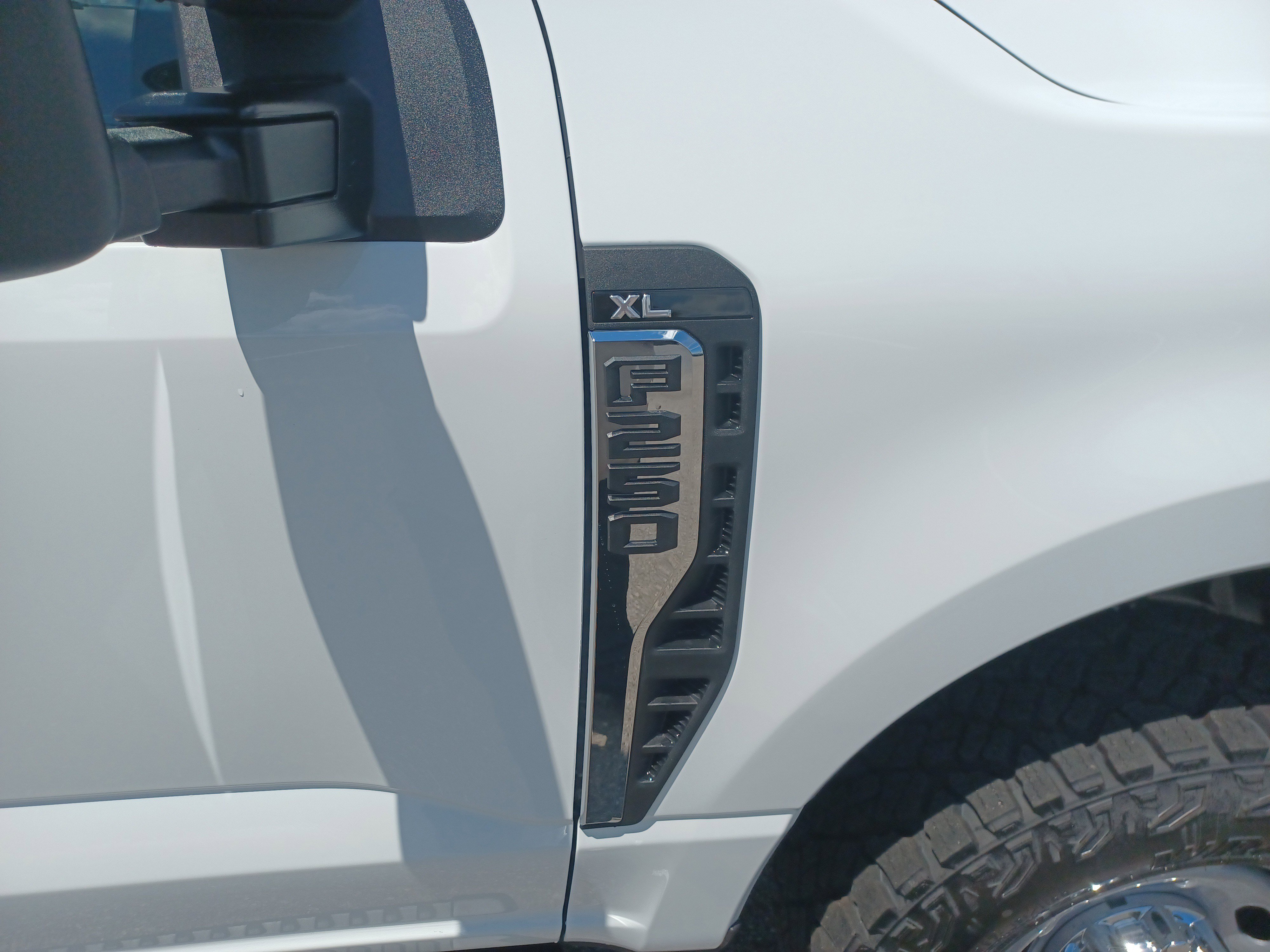 New 2026 Ford F250 XL w/ XL Off-Road Package image 9