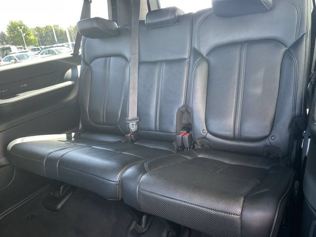 Used 2024 Jeep Wagoneer L Series II w/ Premium Group I AWD/4WD image 24