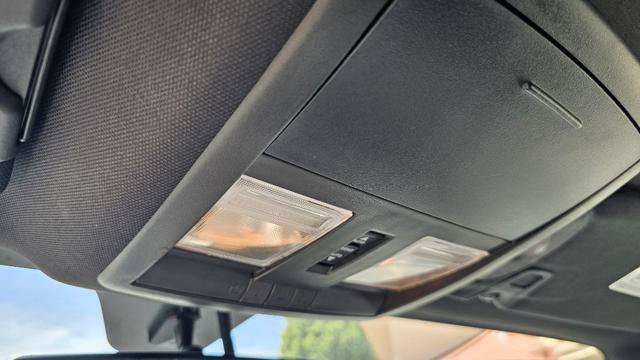 Used 2012 Dodge Challenger R/T RWD image 22