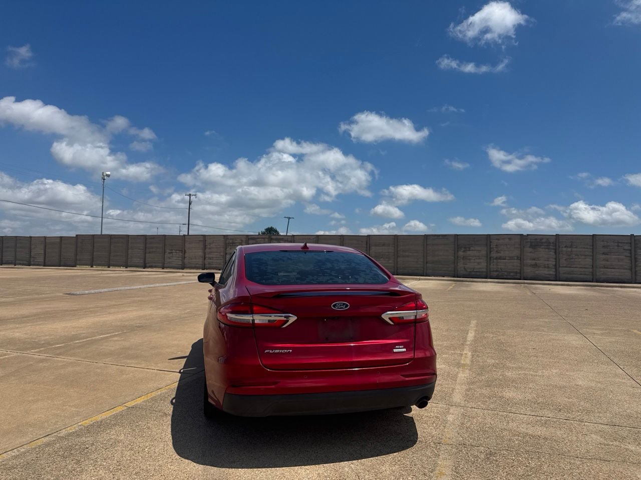 Used 2020 Ford Fusion SE w/ Equipment Group 151A FWD image 17