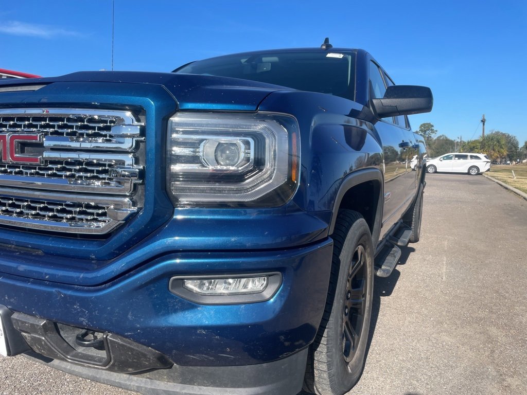 Used 2017 GMC Sierra 1500 SLT w/ All Terrain X Package image 10