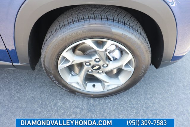 Used 2024 Chevrolet Trax LT FWD image 24