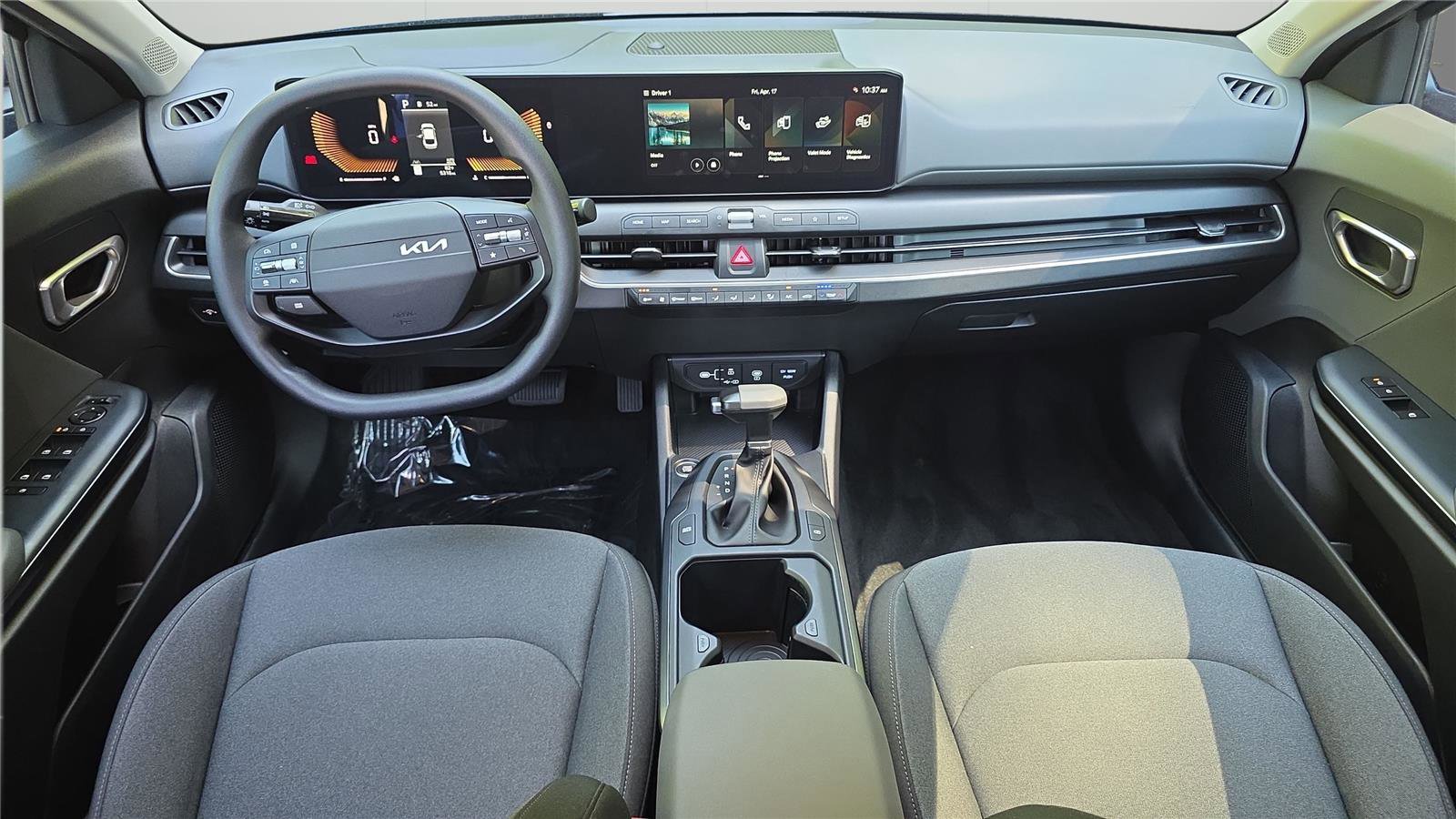 Used 2025 Kia K4 LXS image 23