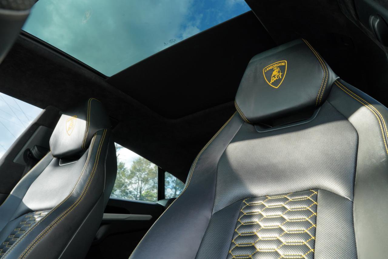 Used 2020 Lamborghini Urus AWD/4WD image 23