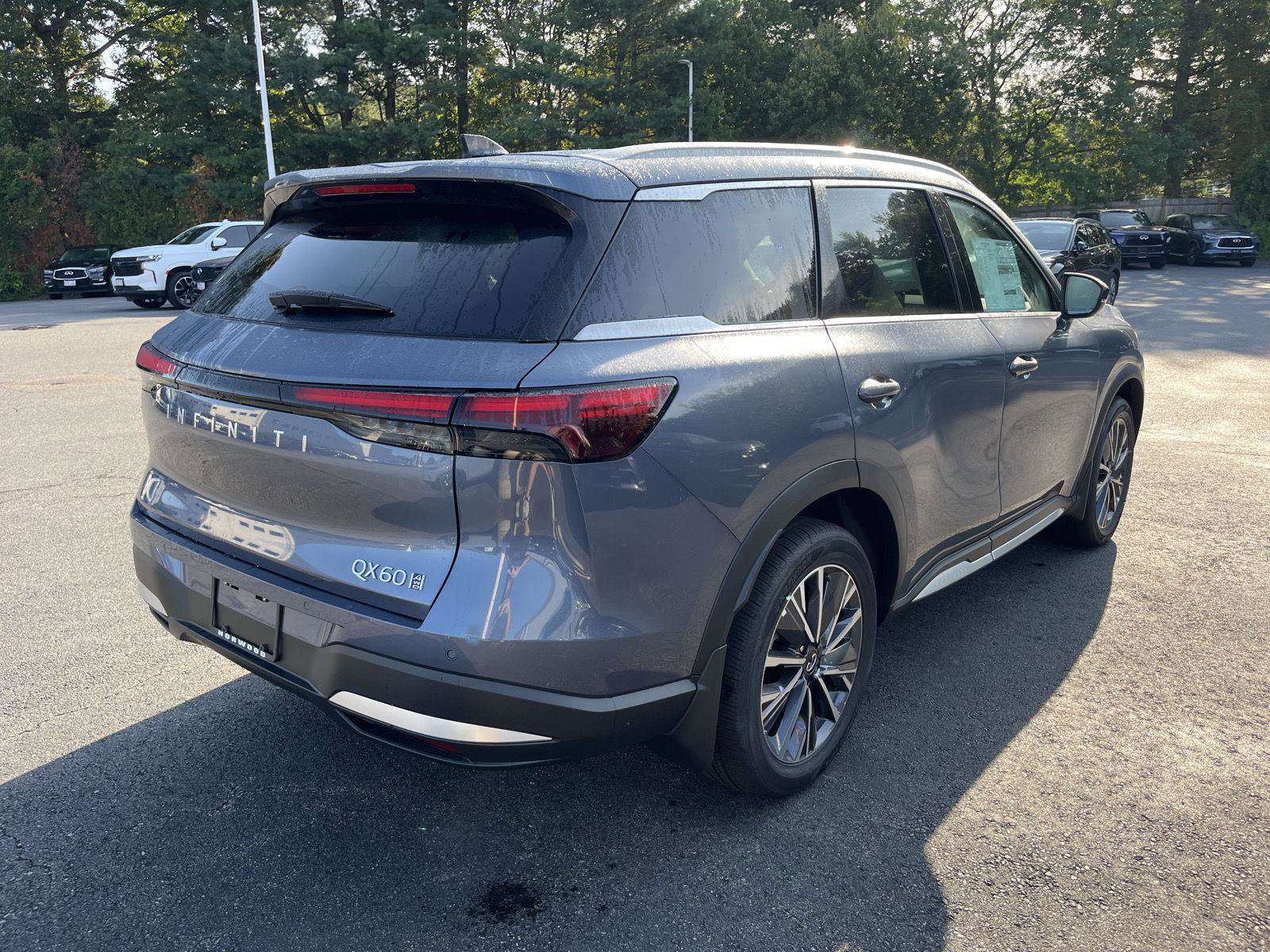 New 2026 INFINITI QX60 Luxe w/ Cargo Package image 3