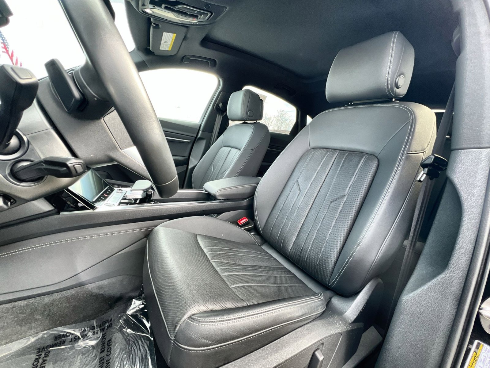 Used 2024 Audi Q8 e-tron Premium Plus image 13