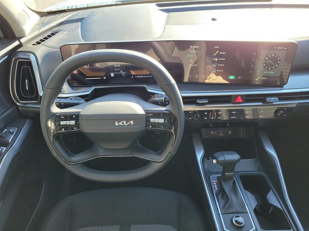 New 2026 Kia Sorento LX FWD image 16