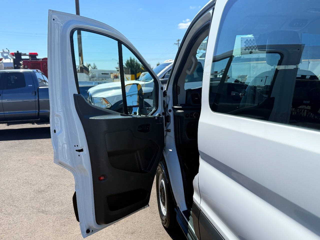 Used 2020 Ford Transit 350 XL RWD image 24