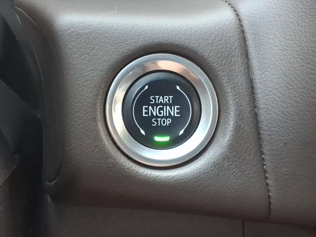 Used 2024 GMC Yukon SLT image 27