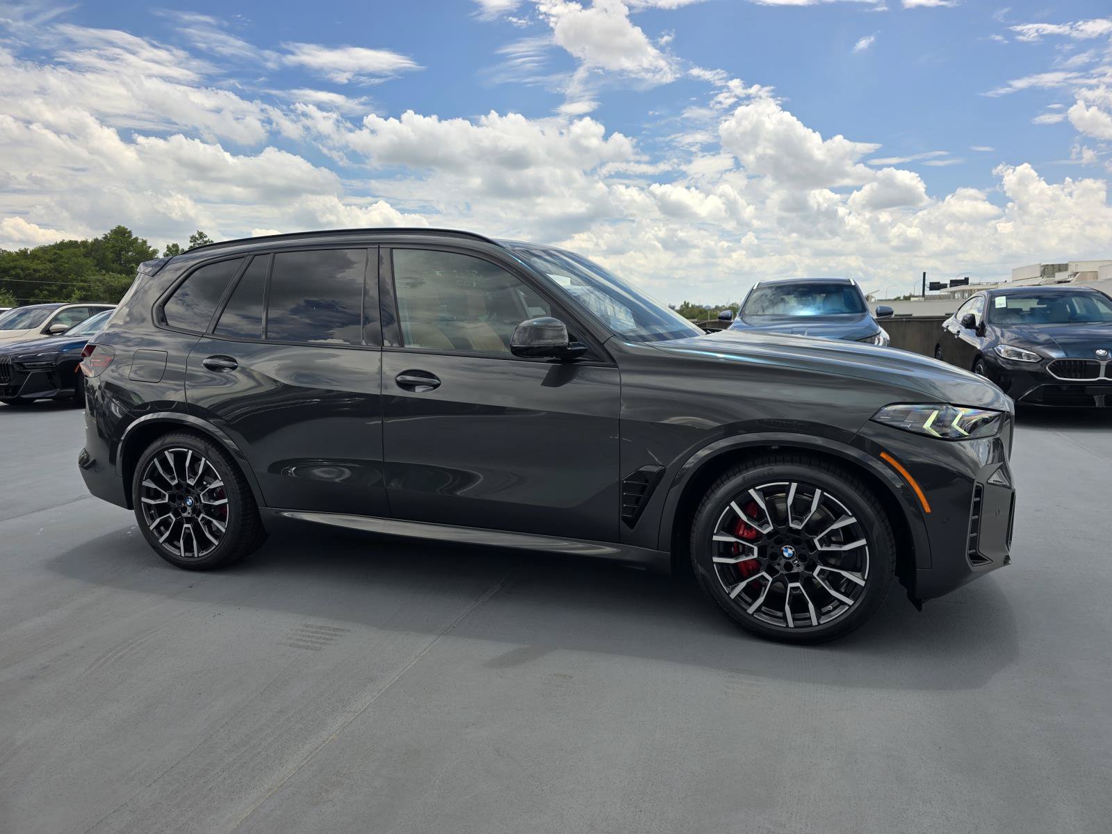 New 2026 BMW X5 xDrive50e w/ Executive Package AWD/4WD image 2
