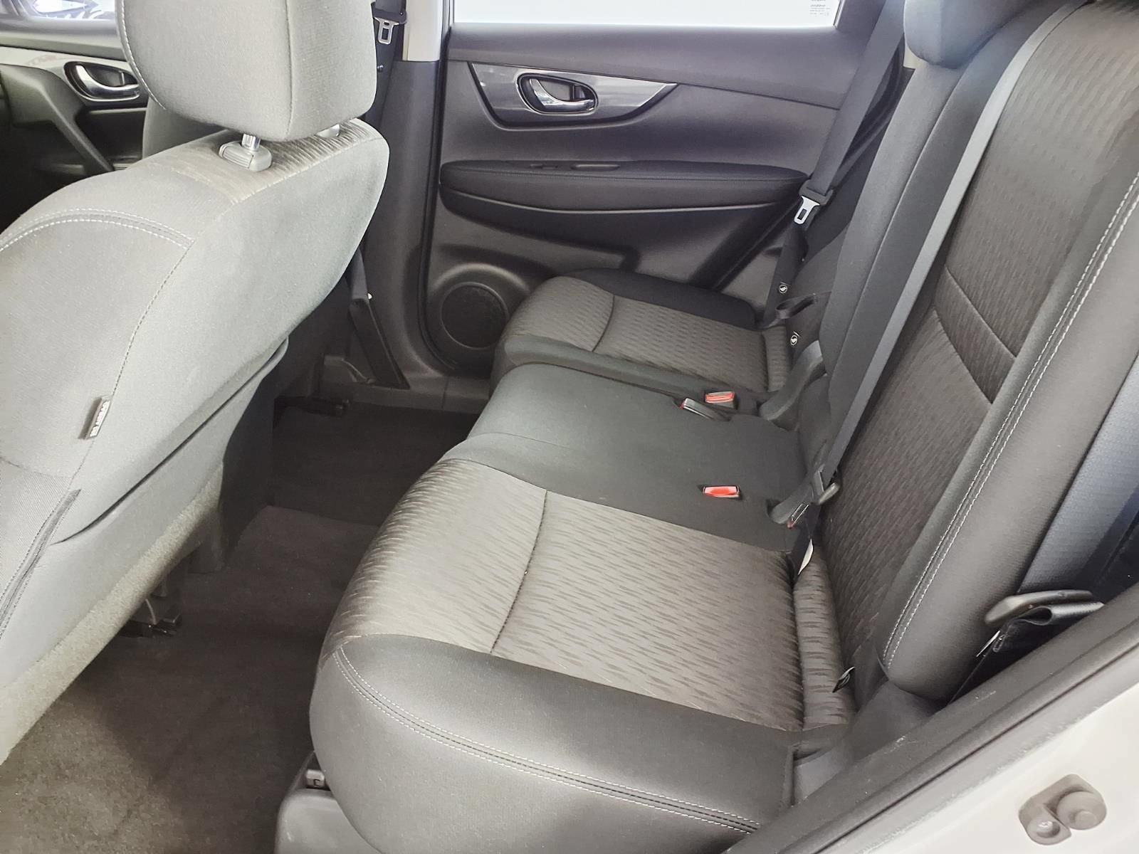 Used 2017 Nissan Rogue S FWD image 22