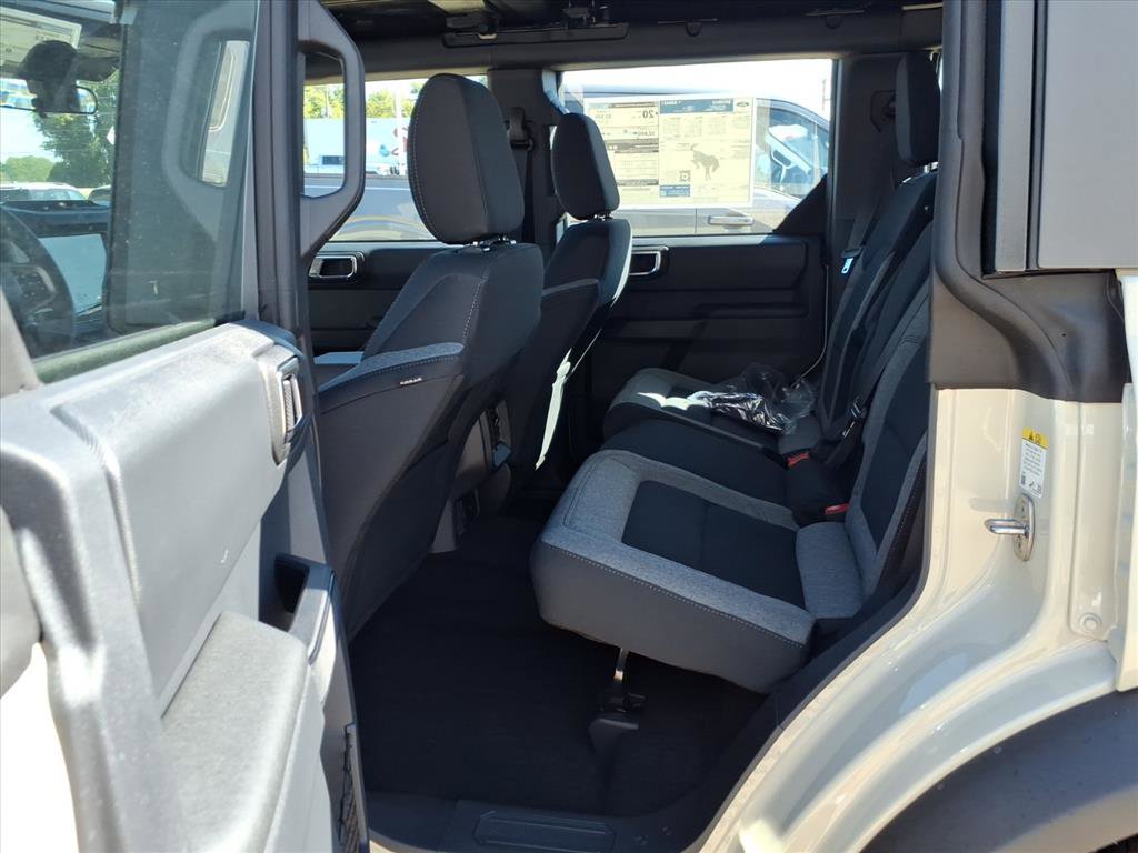 New 2025 Ford Bronco 4-Door image 16