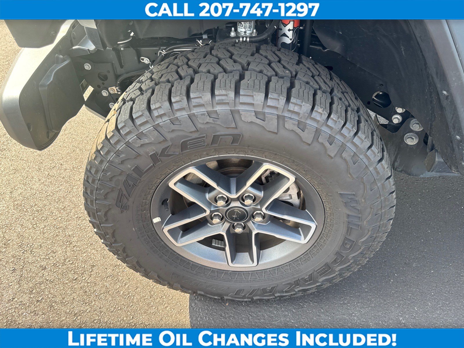 Used 2026 Jeep Gladiator Mojave AWD/4WD image 9