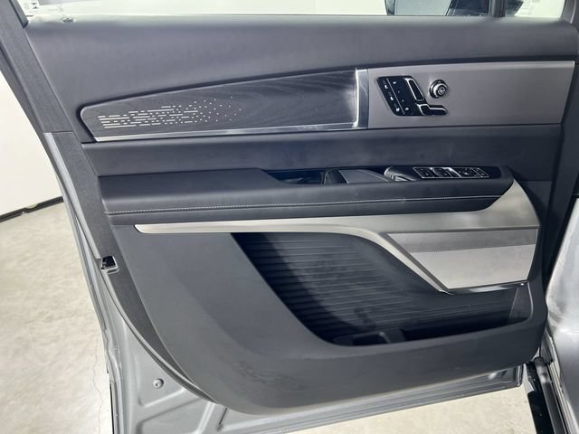 Certified 2026 Cadillac Vistiq Luxury w/ LPO, Floor Liner Package AWD/4WD image 22