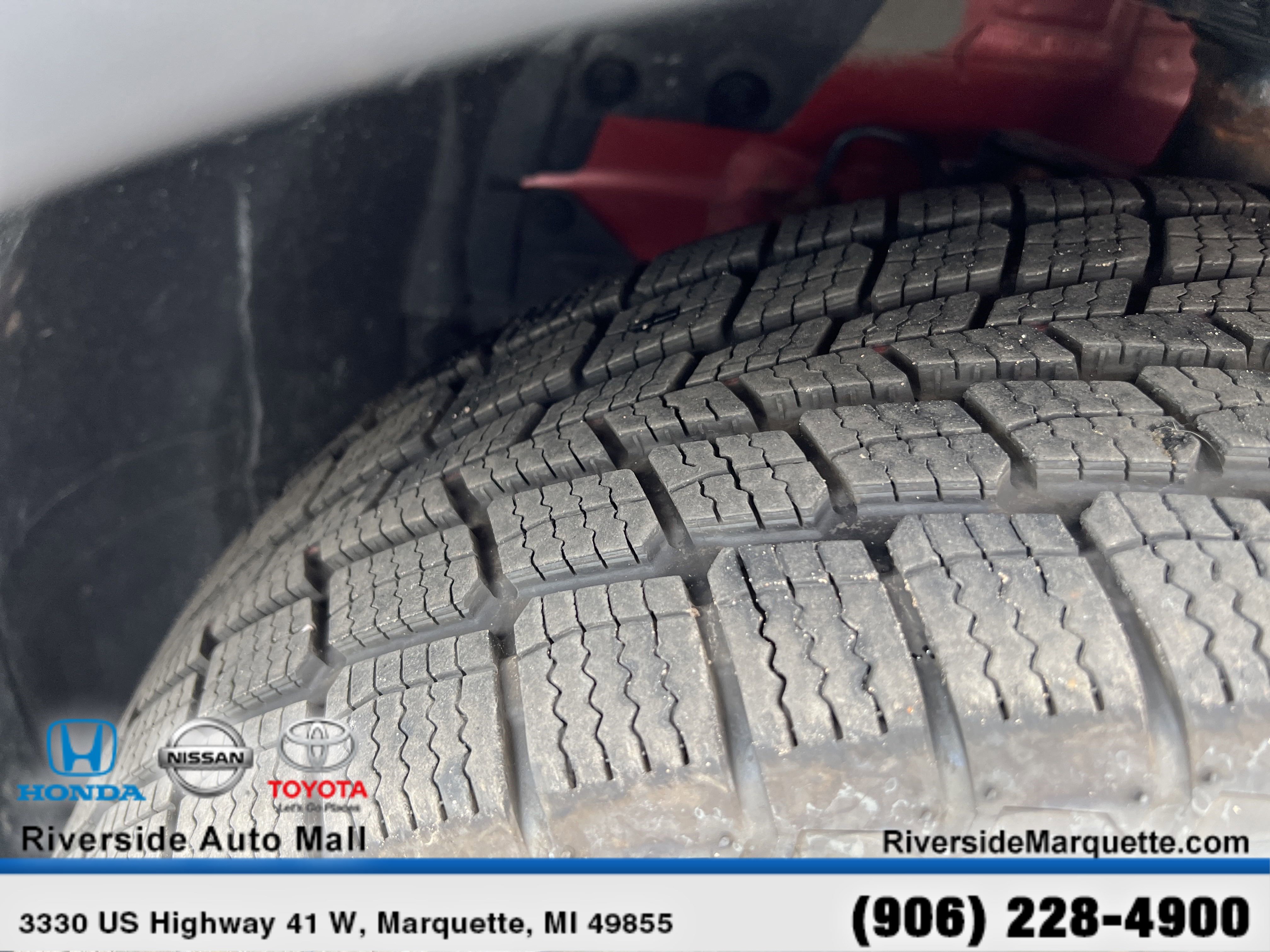 Used 2023 Nissan Rogue SV image 12