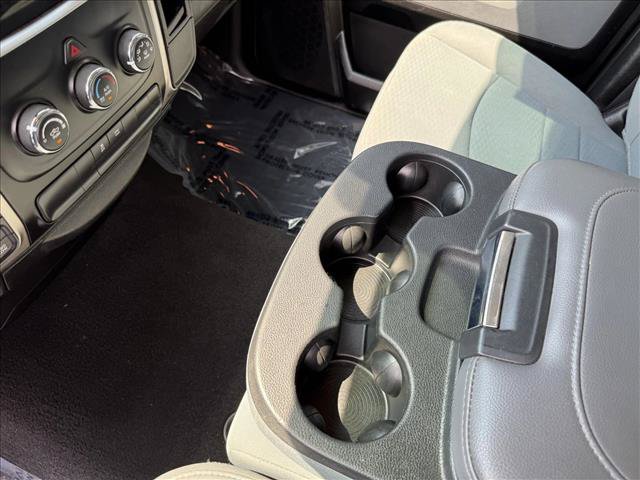 Used 2019 RAM 1500 Classic SLT AWD/4WD image 16
