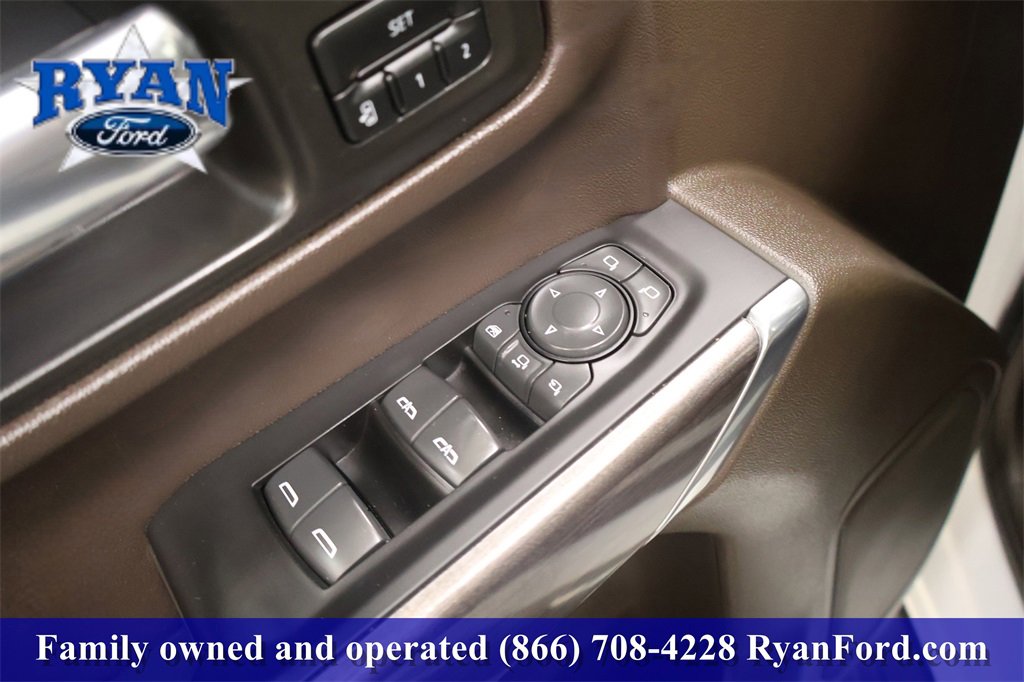 Used 2022 Chevrolet Silverado 2500 LTZ w/ LTZ Convenience Package image 29