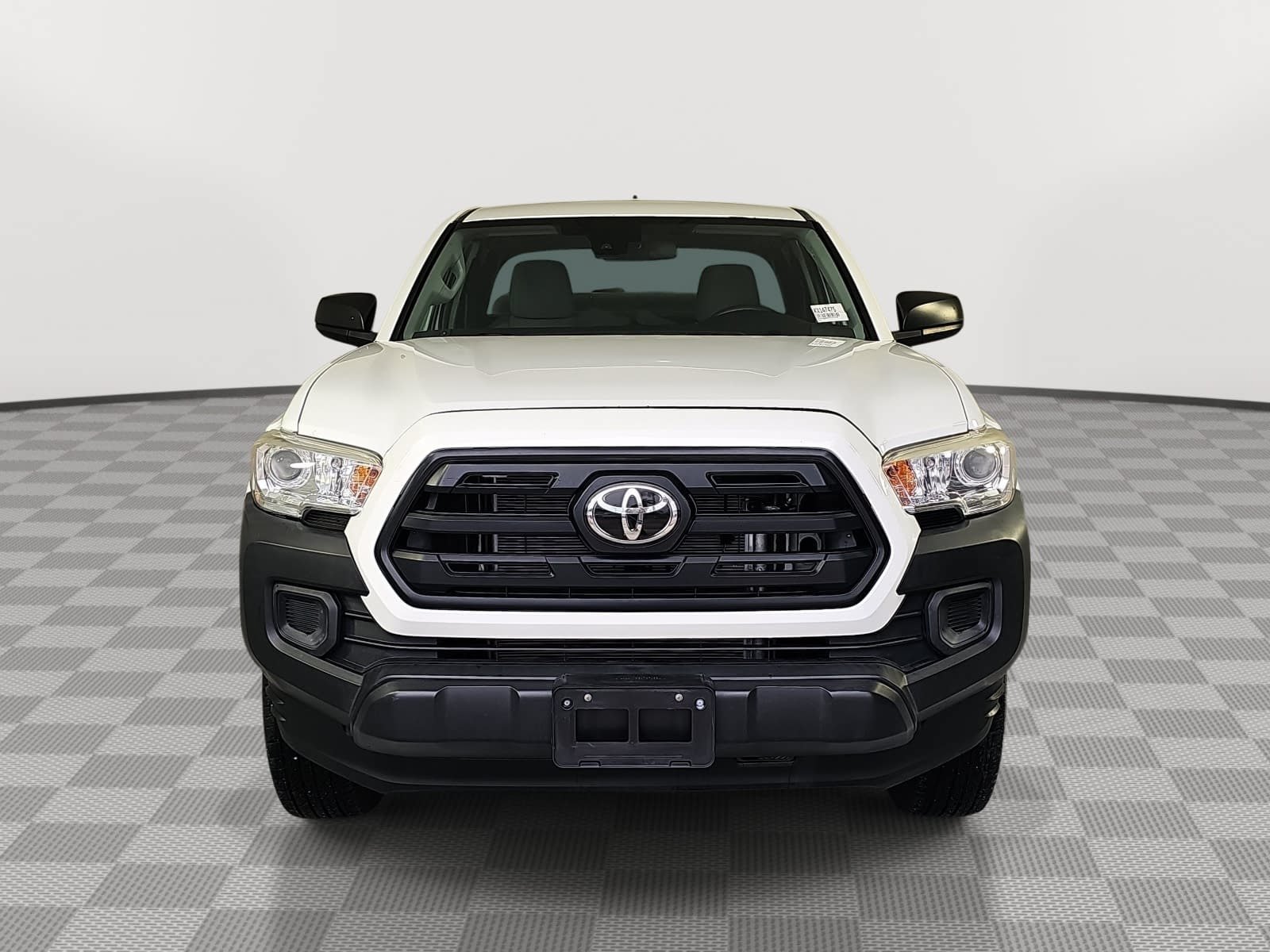Used 2019 Toyota Tacoma SR RWD image 3