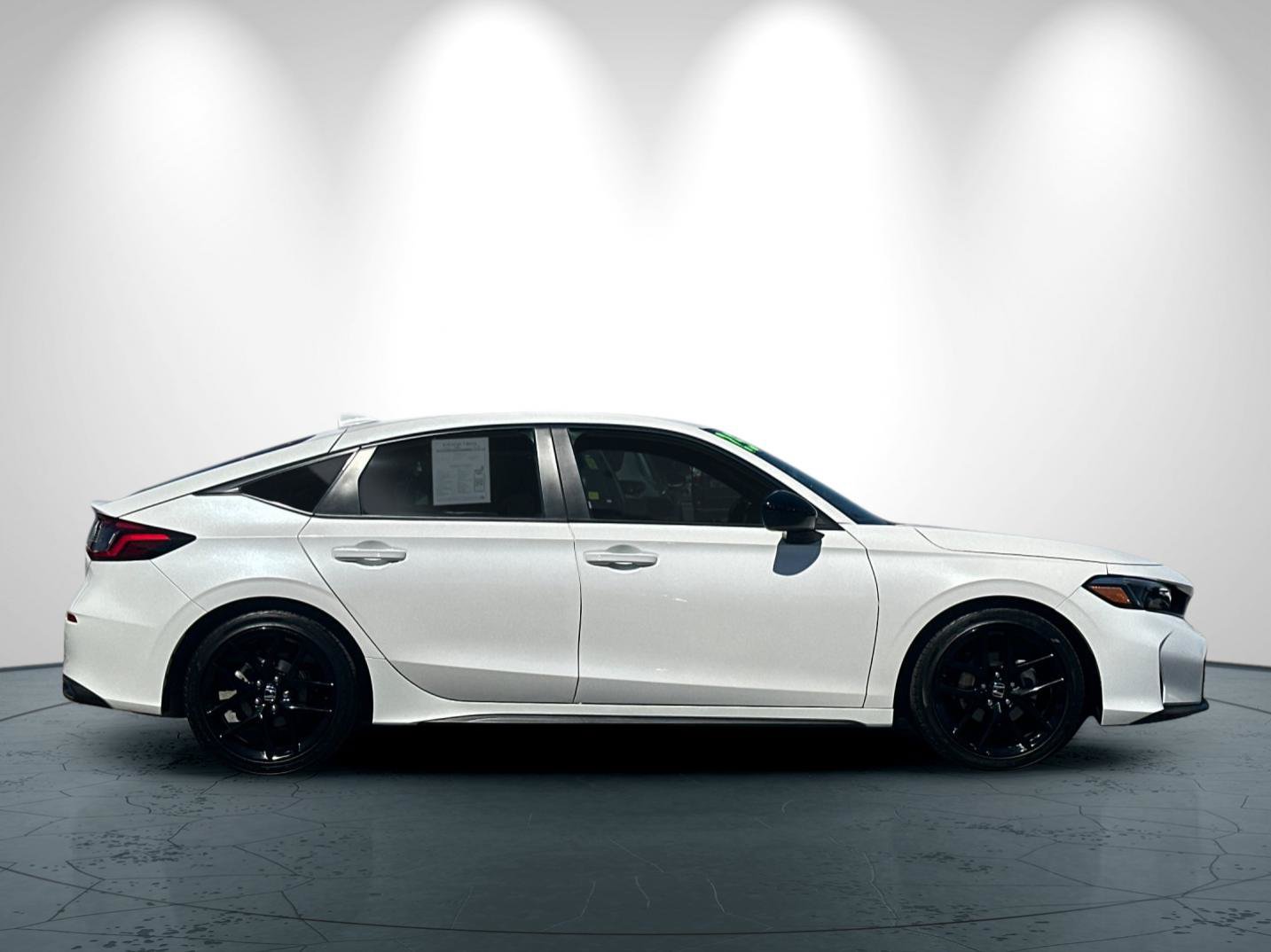 Used 2025 Honda Civic Sport image 3