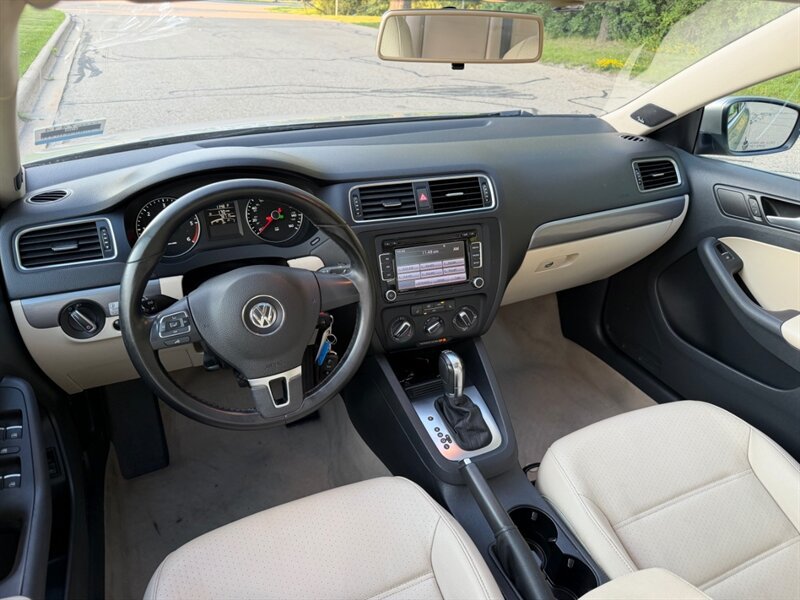 Used 2014 Volkswagen Jetta TDI FWD image 19