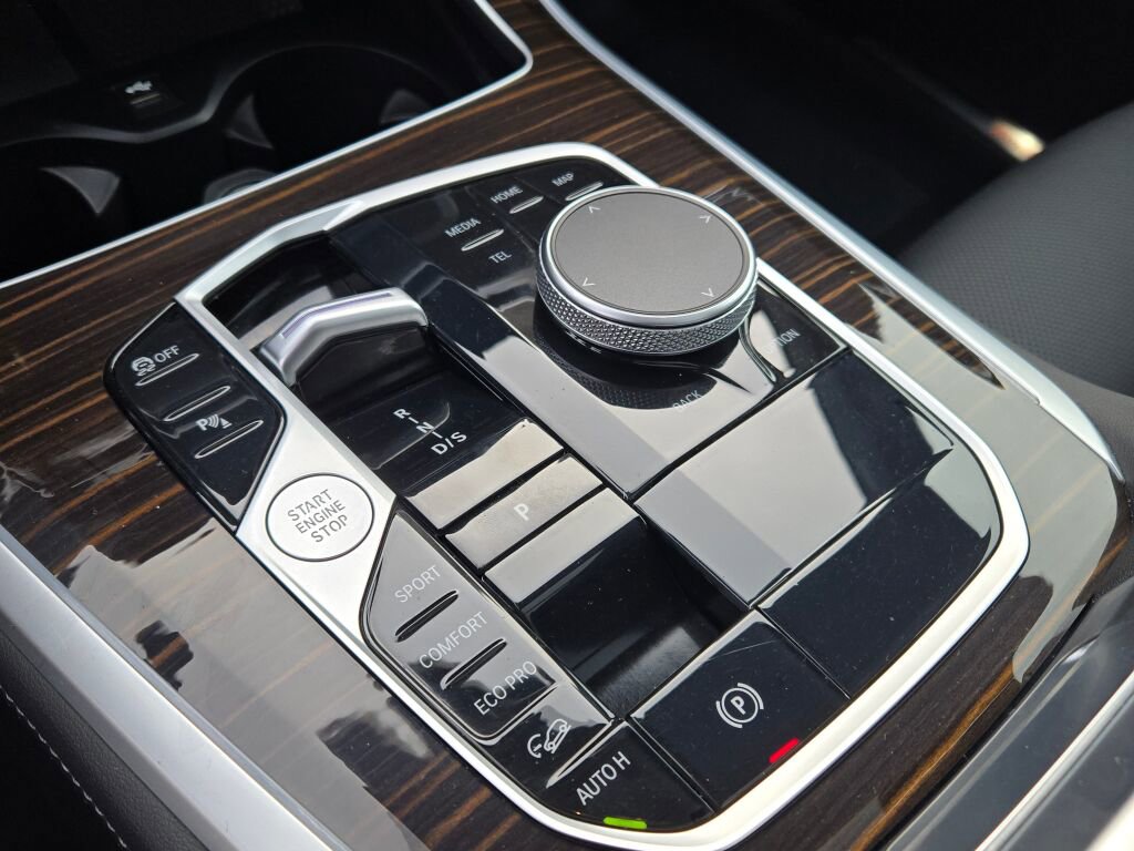 Used 2026 BMW X5 xDrive40i image 27