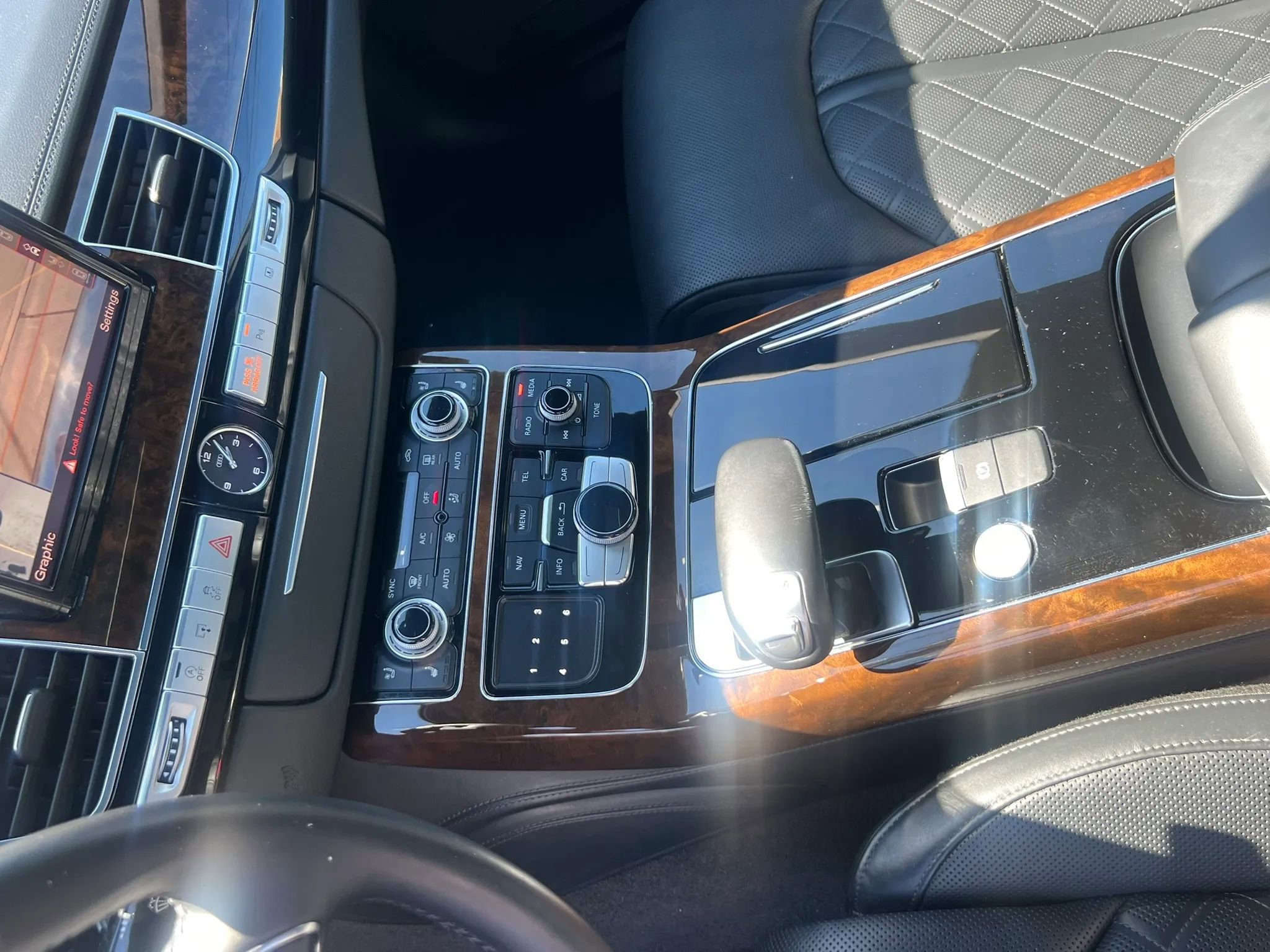 Used 2016 Audi A8 L 4.0T image 25